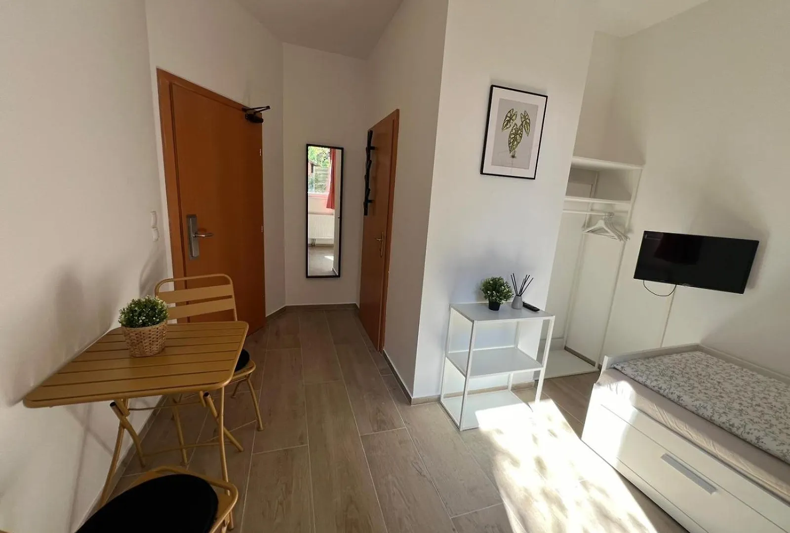 Einzimmerapartment Top 3 K-42 Vienna 0*,